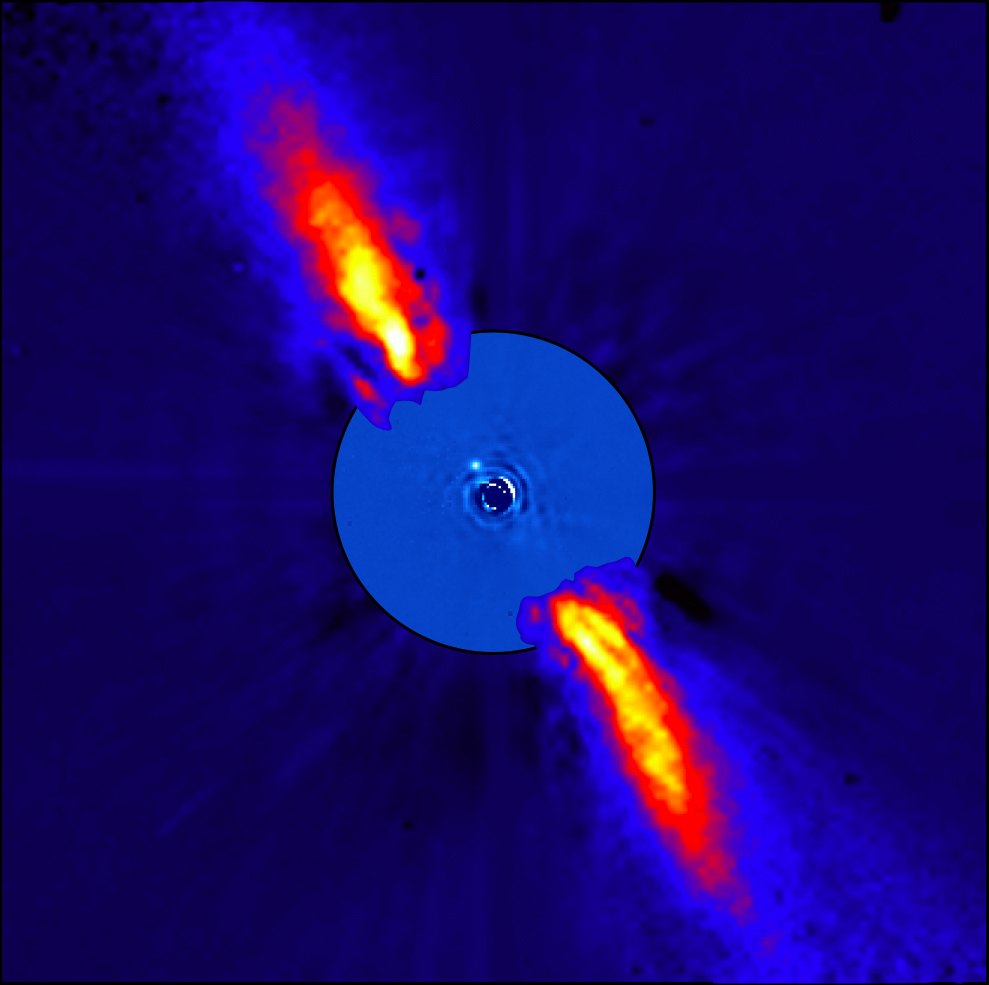 ヨーロッパ南天天文台のVLTが2003年のデータから捉えたがか座ベータ星bの赤外線画像。中央の円の中の小さな点が惑星