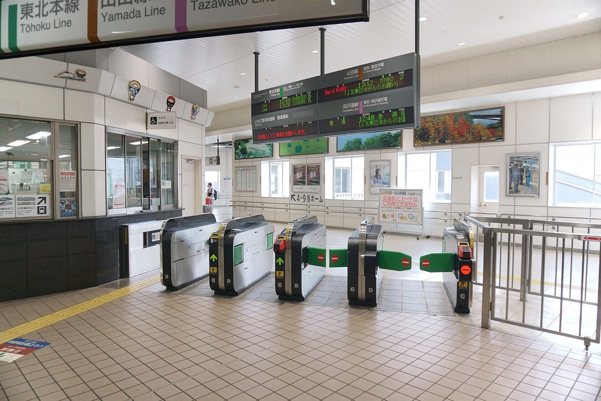 JR東日本の駅の自動改札機(盛岡駅北口)